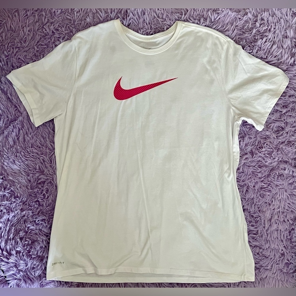 Nike White Tee with Pink Swoosh- Size XXL - Picture 2 of 4
